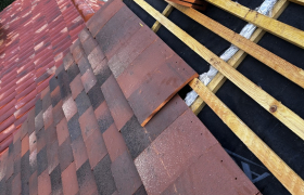 Chantier rénovation total de toiture à queyssac 